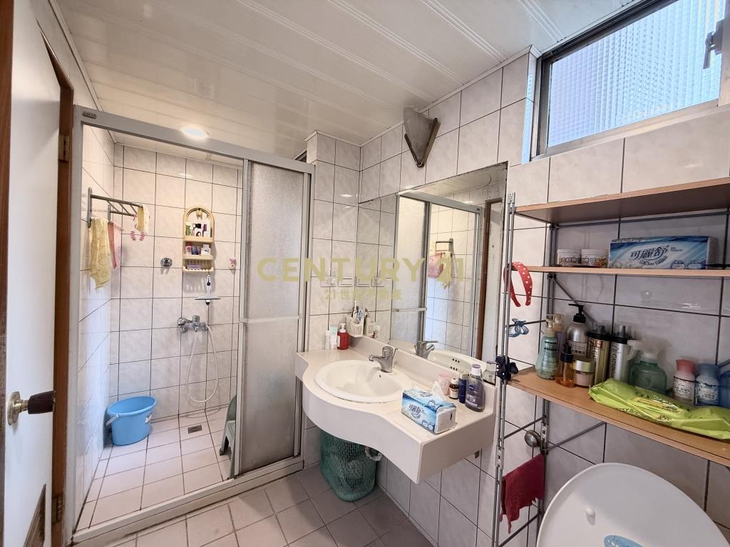 獨家專任中壢海華商圈核心-美四房