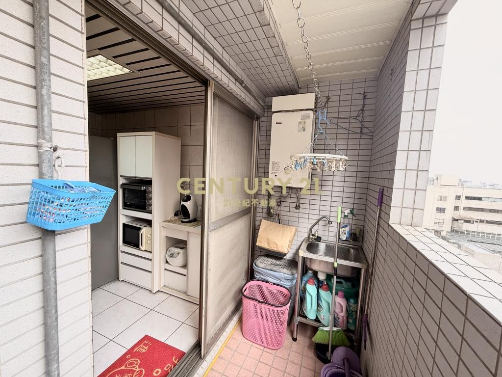 獨家專任中壢海華商圈核心-美四房