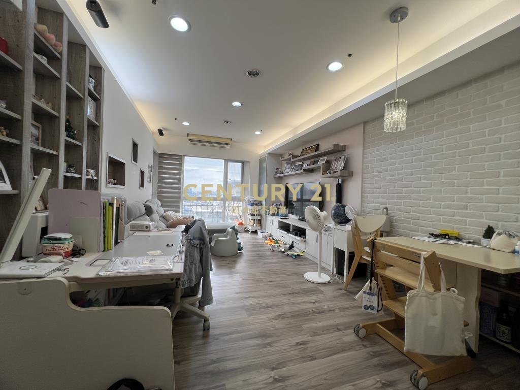 法國香榭精裝3房+車位