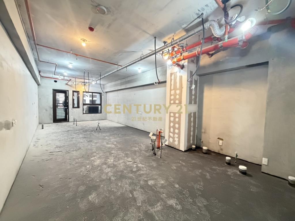 A18站前亞昕喜徠登1+1房車