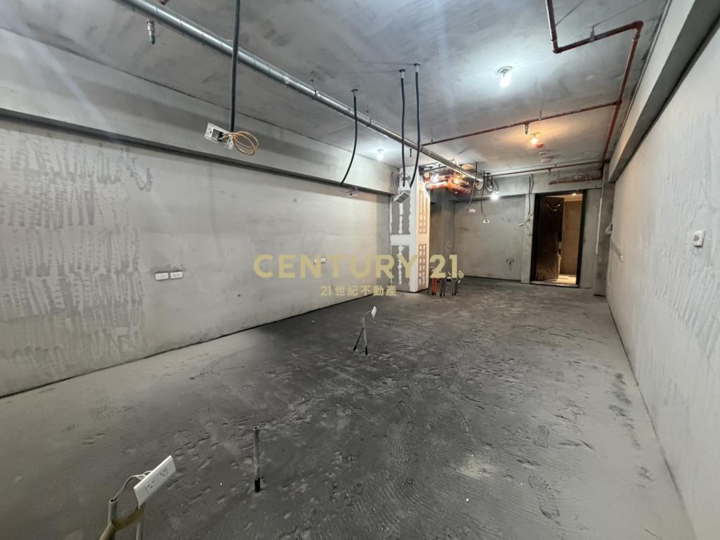 A18站前亞昕喜徠登1+1房車