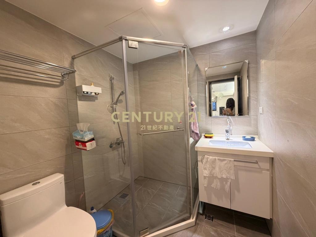 A18青埔高鐵捷運偉築新豐洲3+1房含車