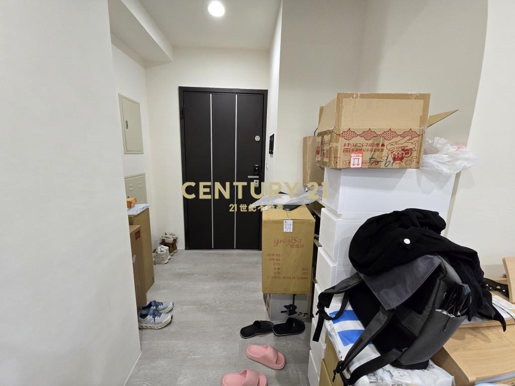 近A18青埔國中房間客廳皆採光頂級視野2