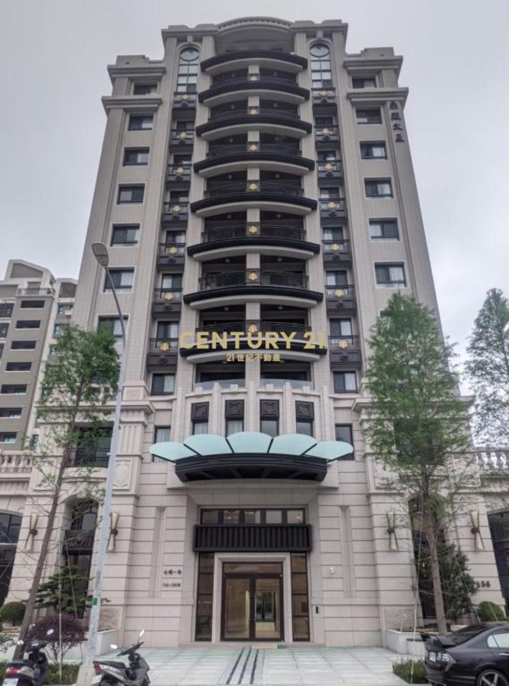 青埔A19青埔國中旁鼎藏文星兩房車