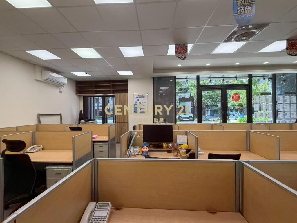 近青埔A18青埔國小大面寬黃金店面