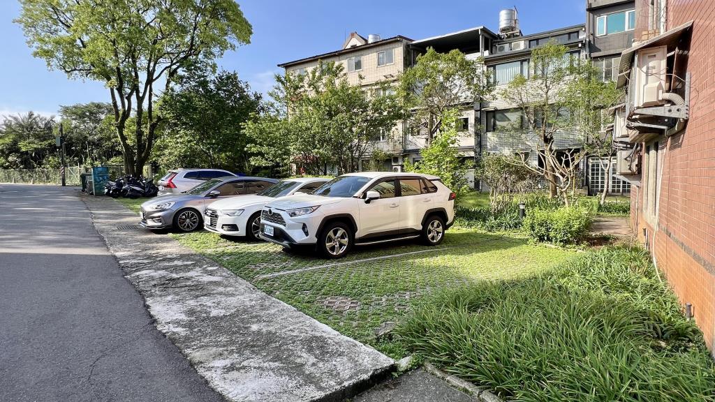 大華中小學⭐陽光山林重疊別墅🏠走路到校