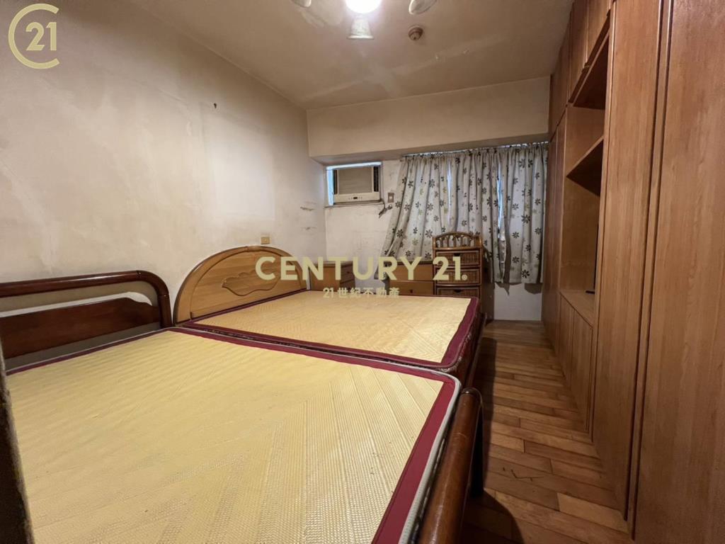 士校大池旁三房