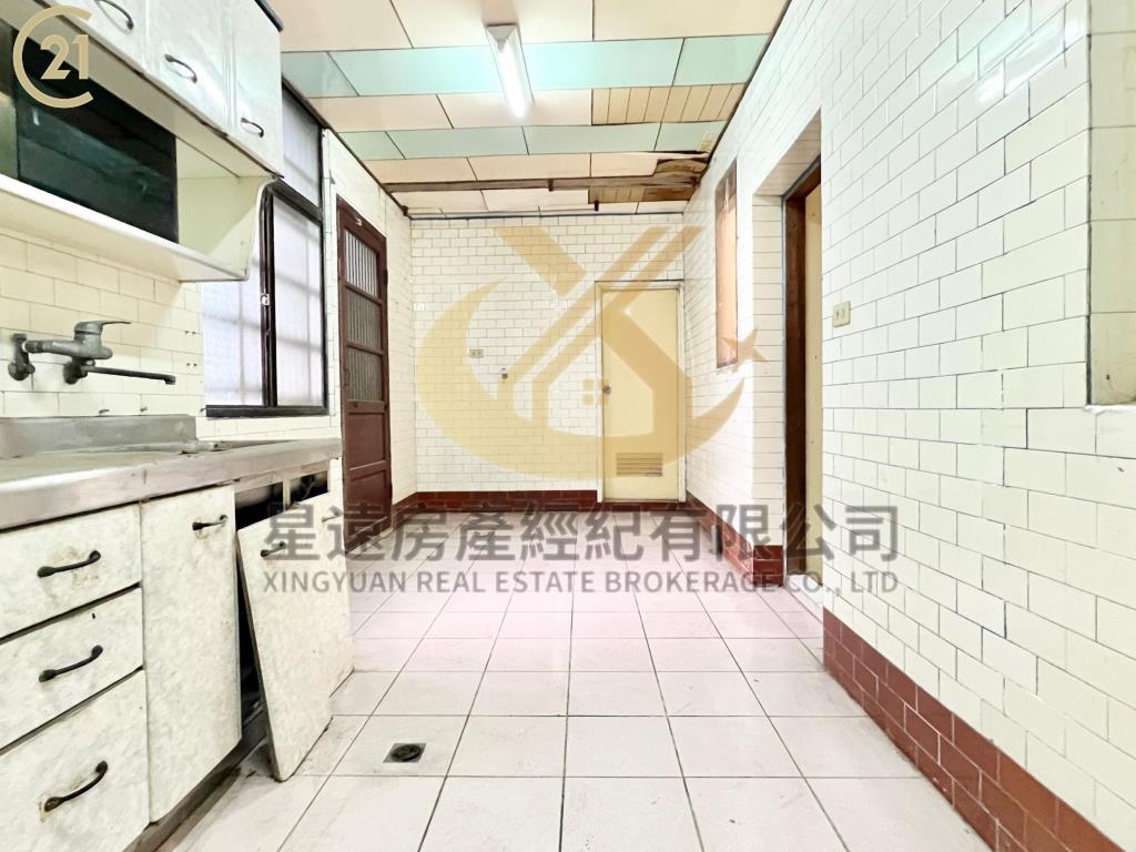 頂興路靜巷實用大空間住店