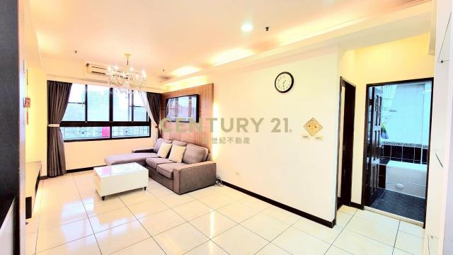 音悅琉璃優質三房車