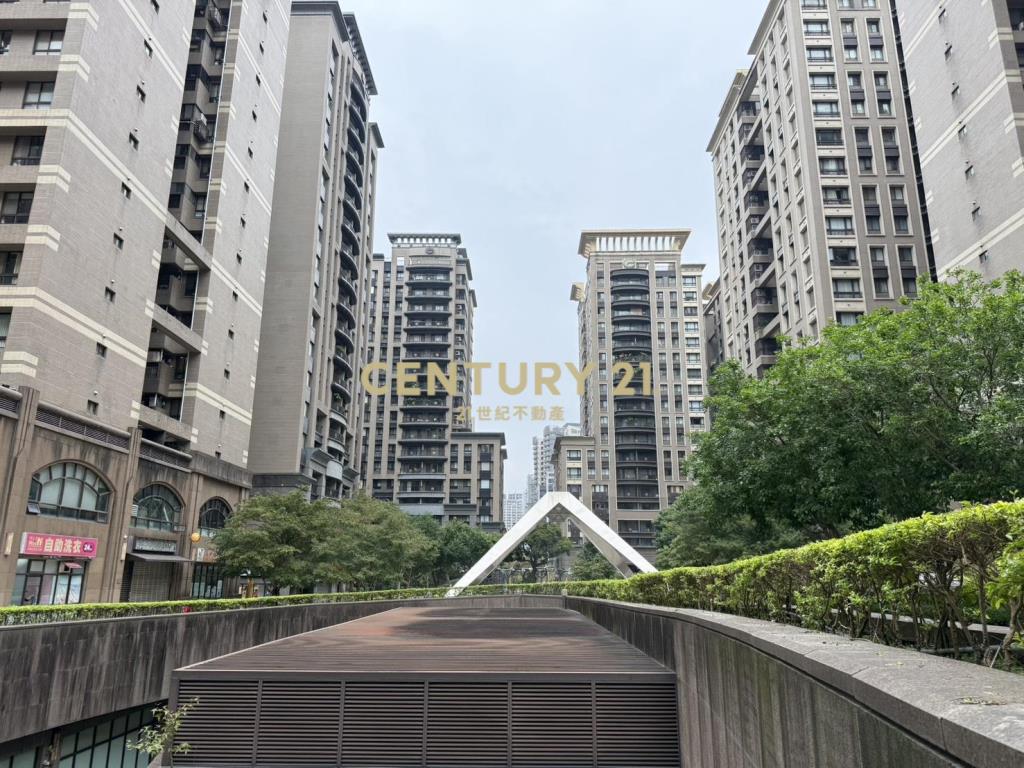 【租 】林口遠雄未來市/店面3