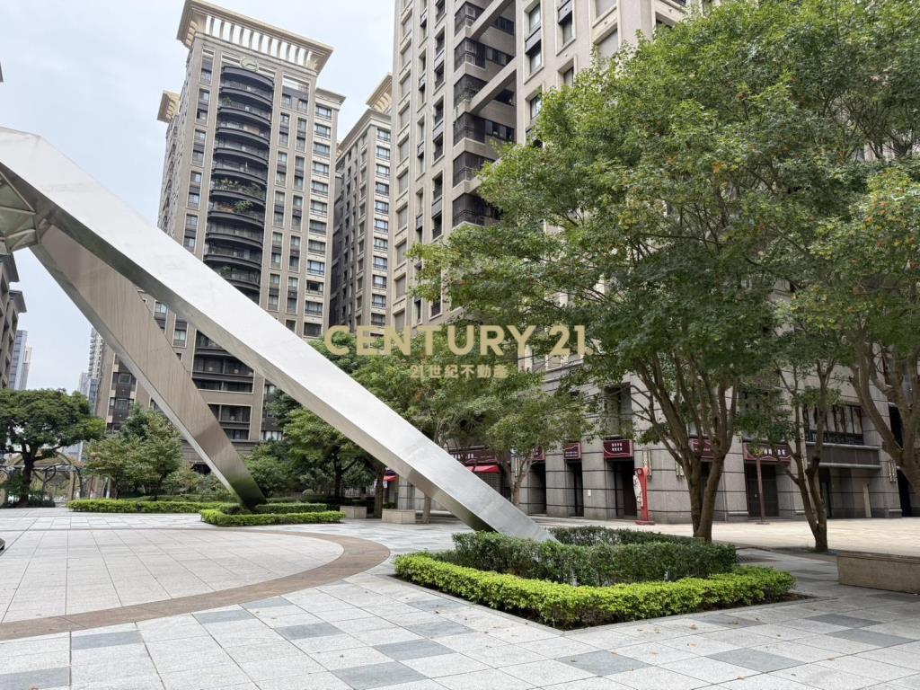 【租 】林口遠雄未來市/店面3