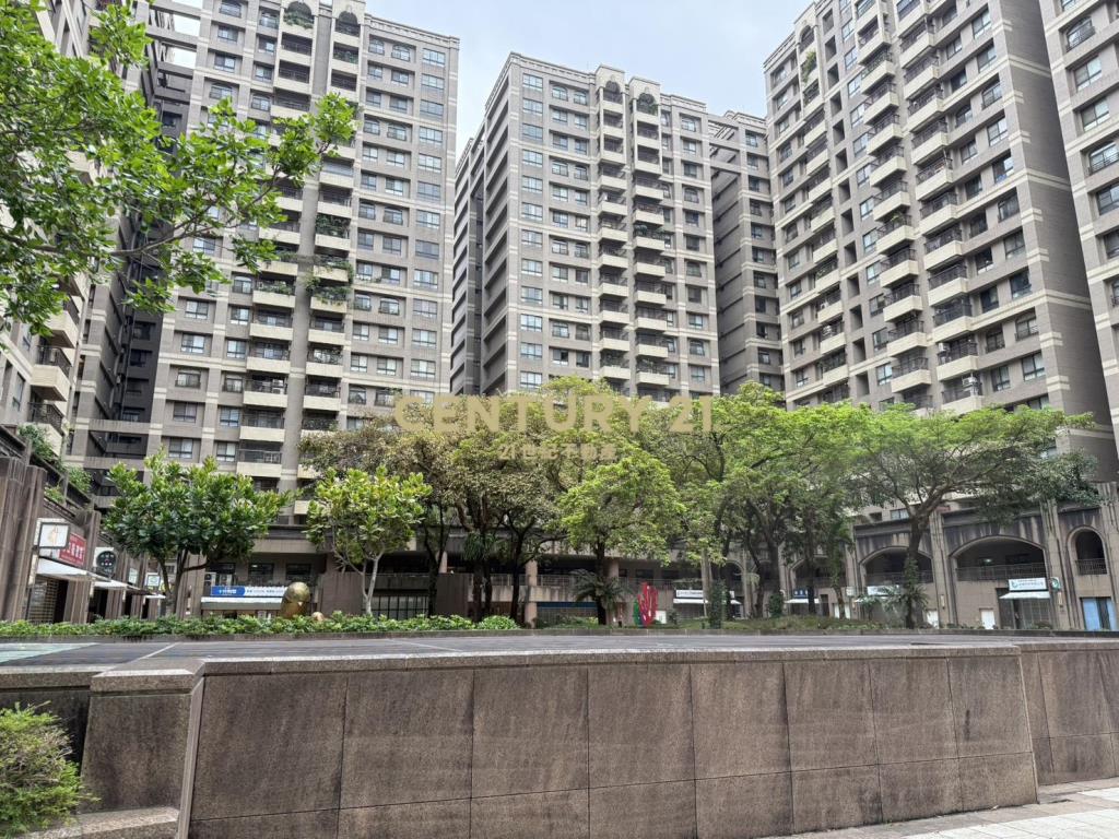 【租 】林口遠雄U未來/店面1