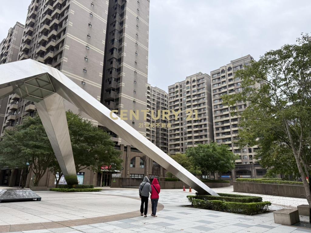 【租 】林口遠雄U未來/店面1