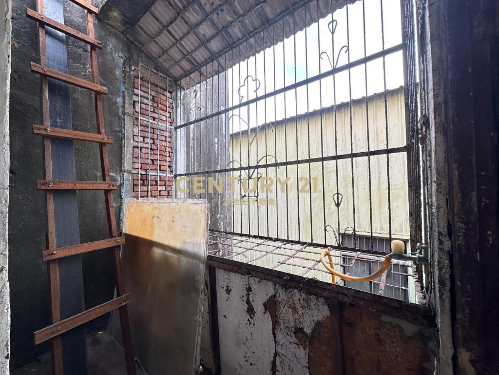 大溪交流道待整透天-投資自住皆宜