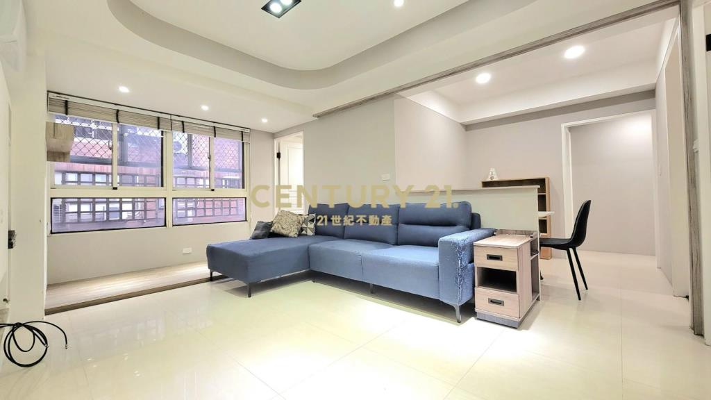 名峰花都優質四房車