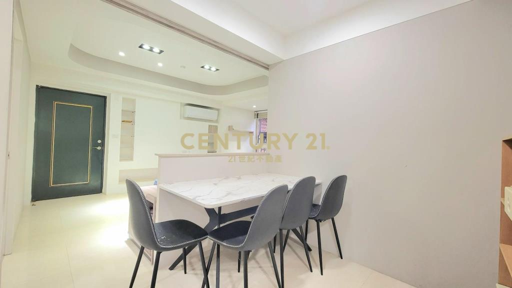 名峰花都優質四房車