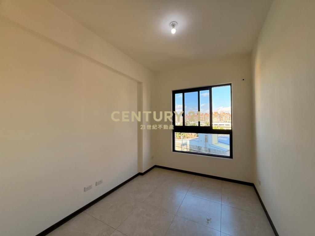 GO4三本景觀3+1房車(捷運學區宅)