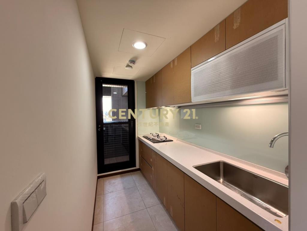 GO4三本景觀3+1房車(捷運學區宅)