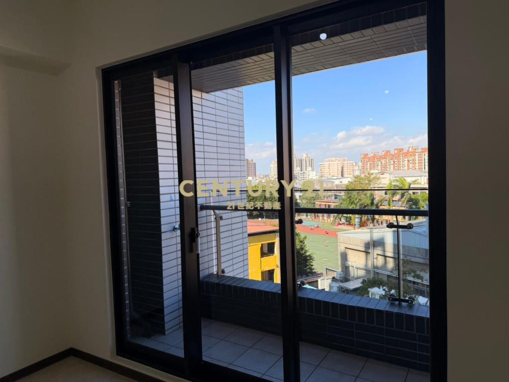 GO4三本景觀3+1房車(捷運學區宅)