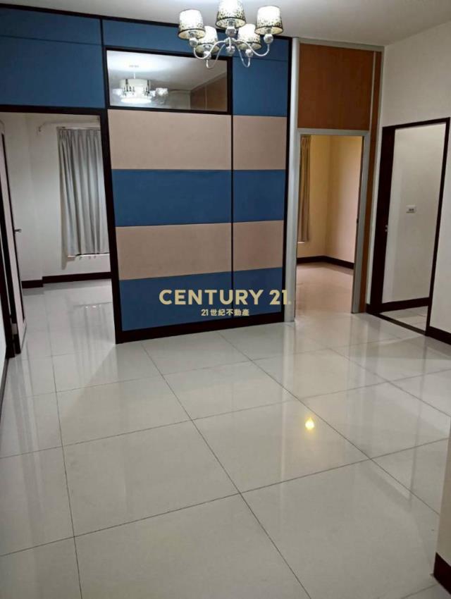 【平鎮】幸福公園景觀戶3+1房平面車位