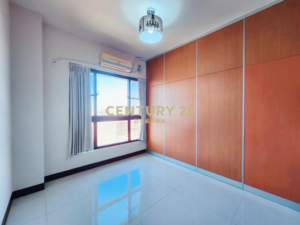 【平鎮】幸福公園景觀戶3+1房平面車位