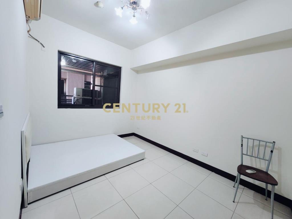 【平鎮】幸福公園景觀戶3+1房平面車位