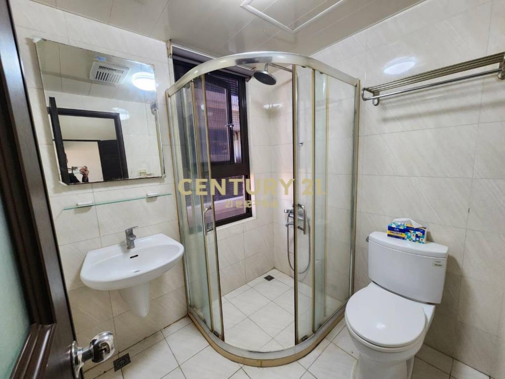 【平鎮】幸福公園景觀戶3+1房平面車位