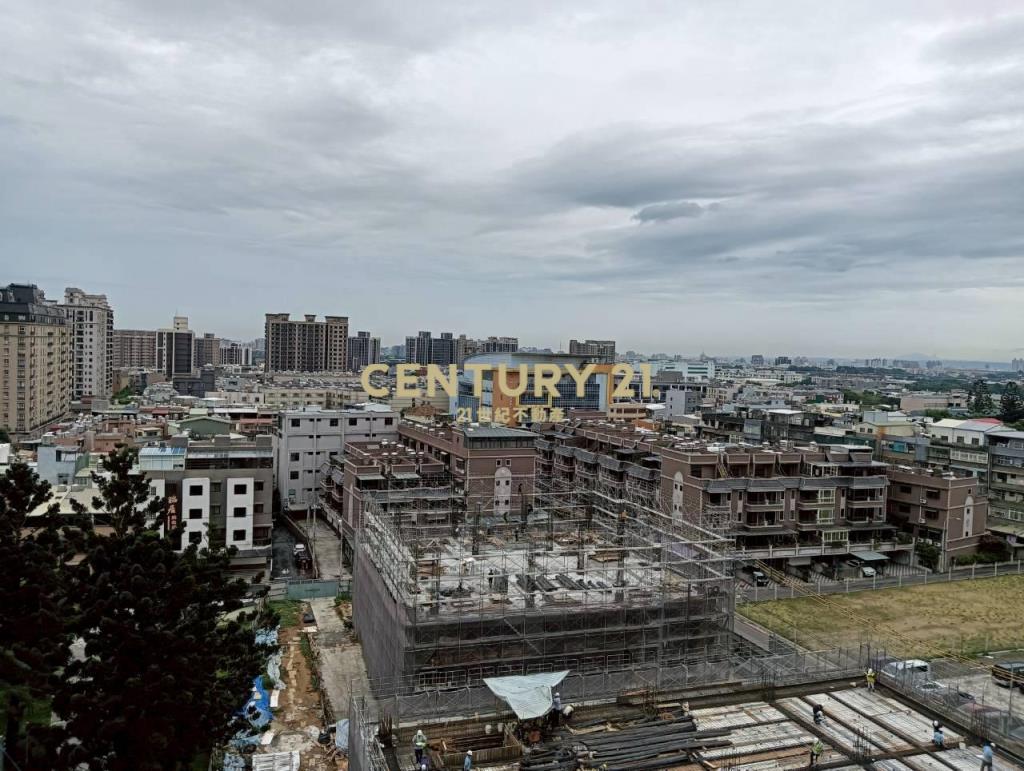 【平鎮】幸福公園景觀戶3+1房平面車位