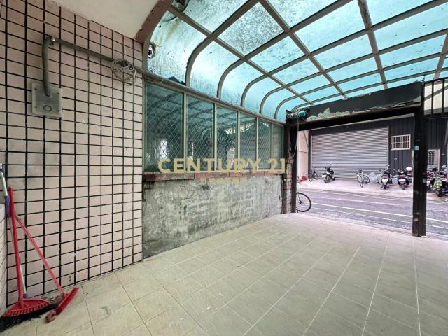 觀音工業區｜低總價前院車庫停車透天