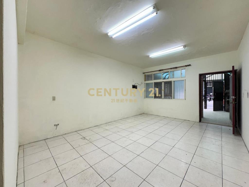 觀音工業區｜低總價前院車庫停車透天