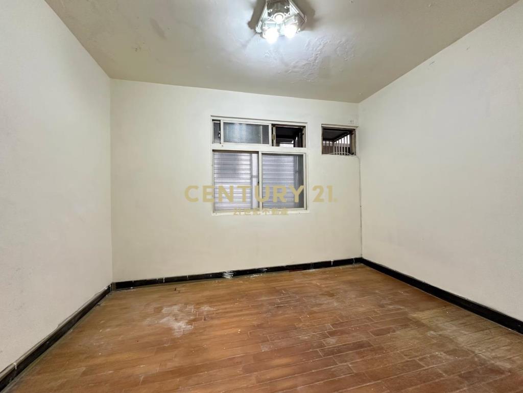 觀音工業區｜低總價前院車庫停車透天