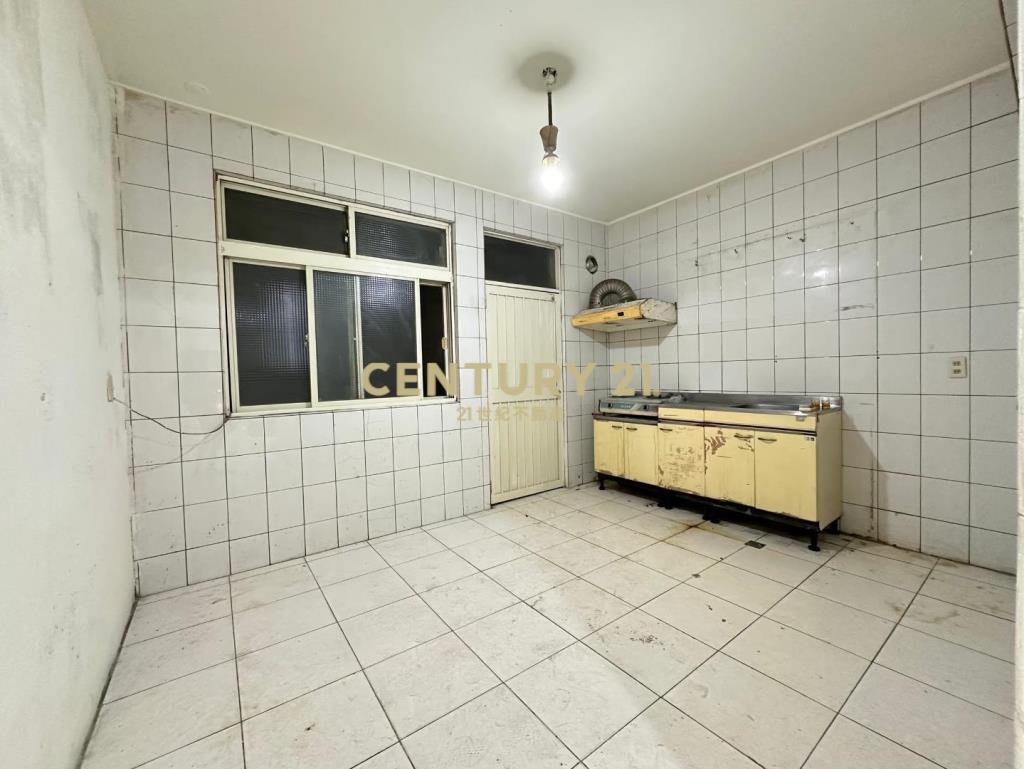 觀音工業區｜低總價前院車庫停車透天