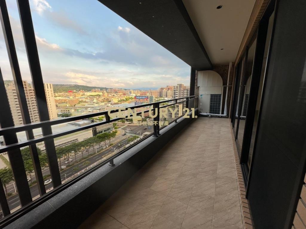 經國特區亞太嵿富大坪數商辦A1+雙車位