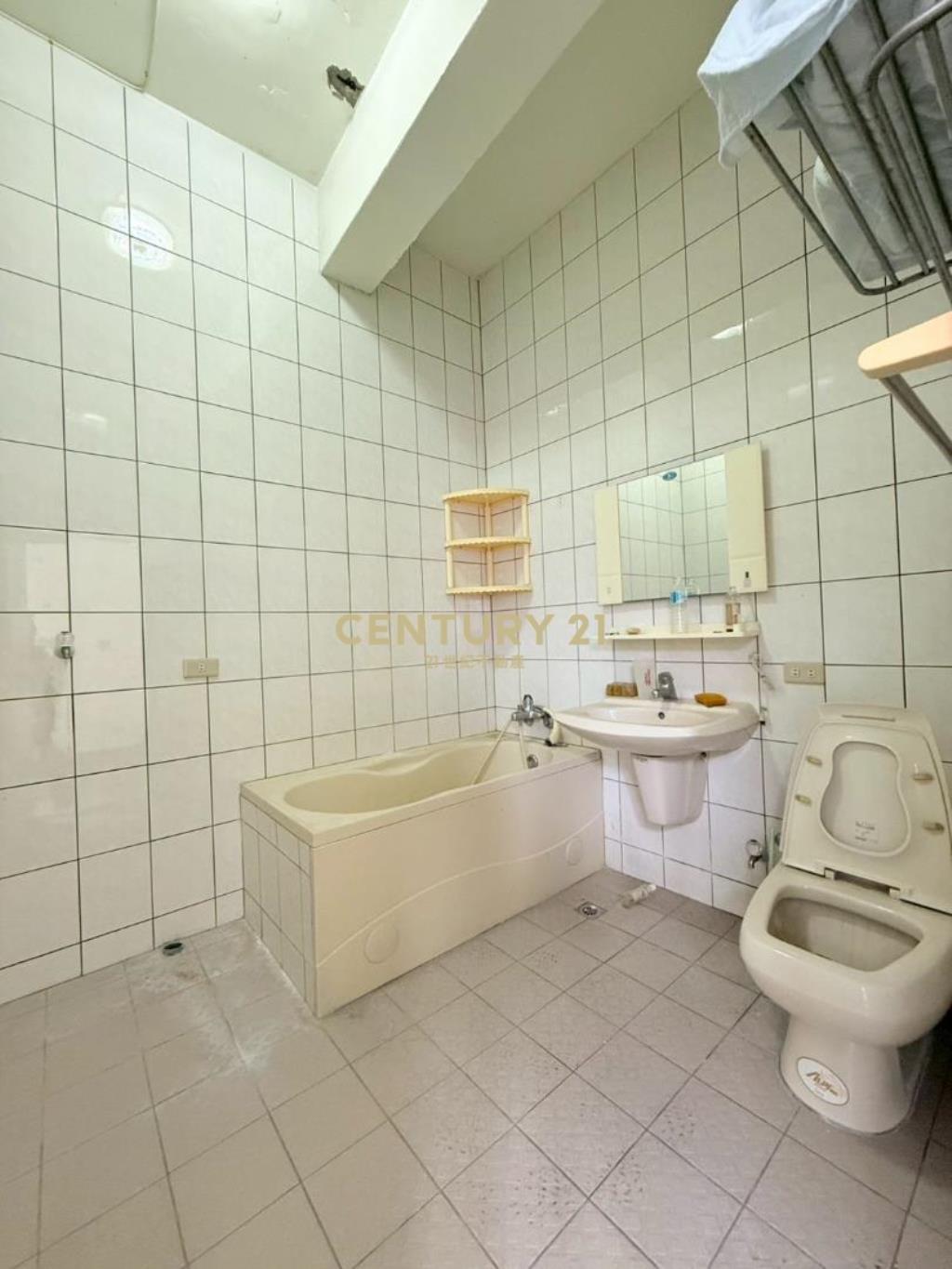 (專任)大溪市心麥當勞旁貨梯店面透天