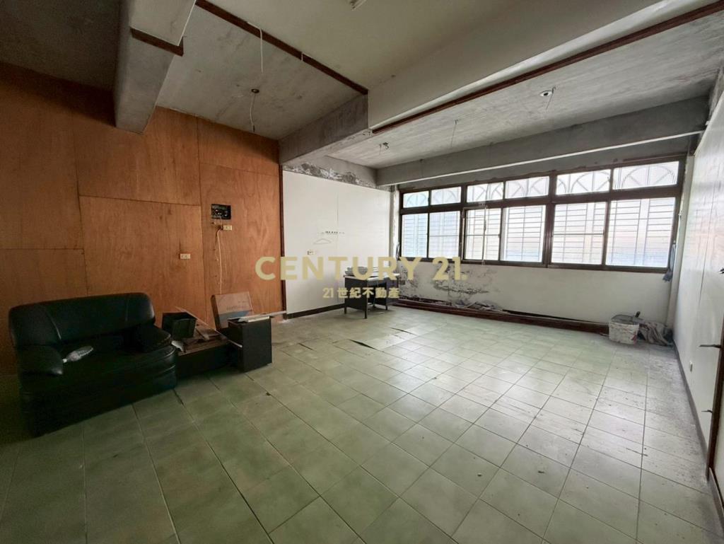 (專任)大溪市心麥當勞旁貨梯店面透天