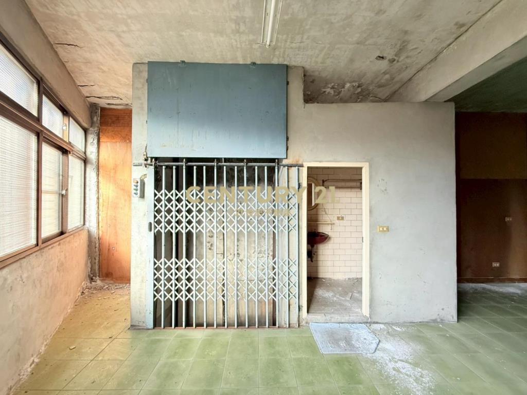 (專任)大溪市心麥當勞旁貨梯店面透天