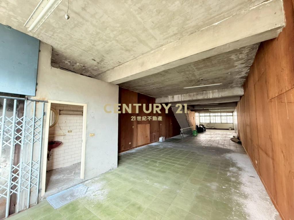 (專任)大溪市心麥當勞旁貨梯店面透天