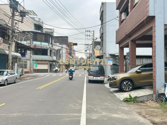 專委大園建地｜新興路方正臨路面寬5.1米