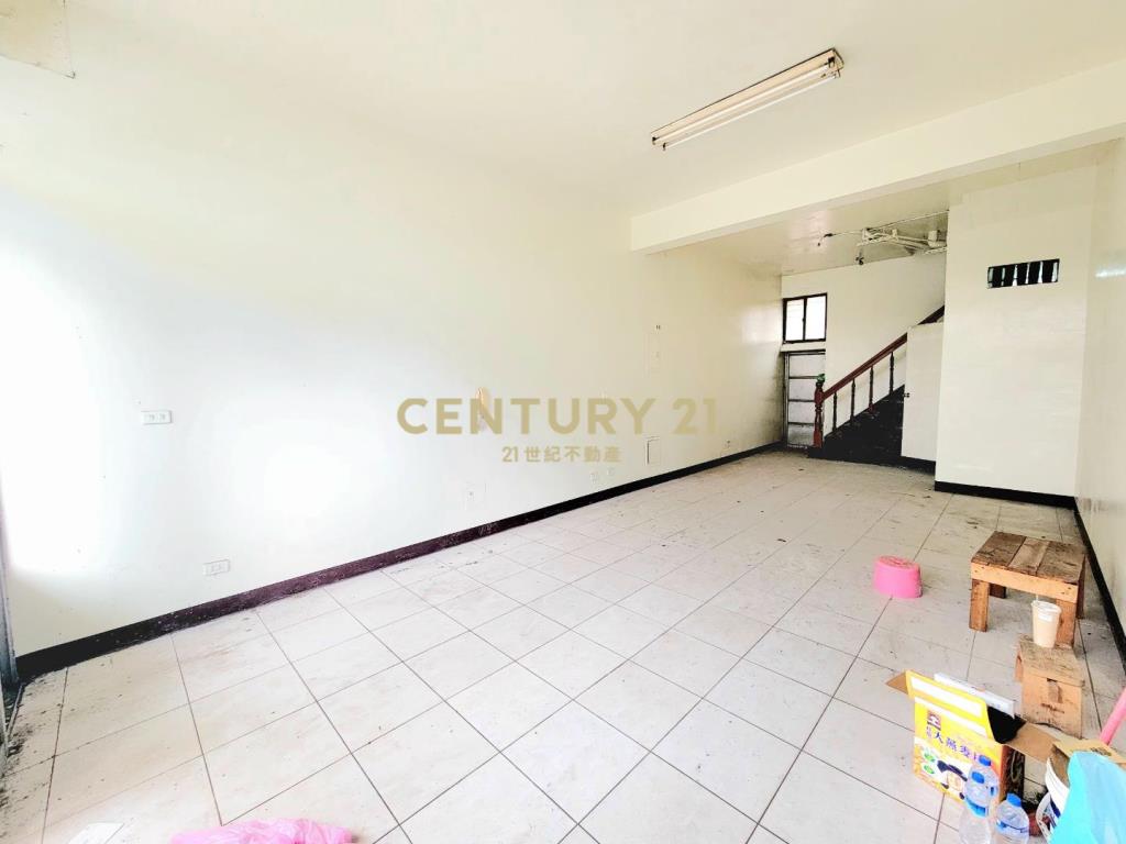 近草漯市區透天社區店面4房