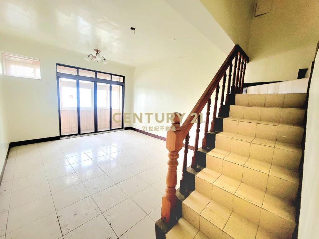 近草漯市區透天社區店面4房