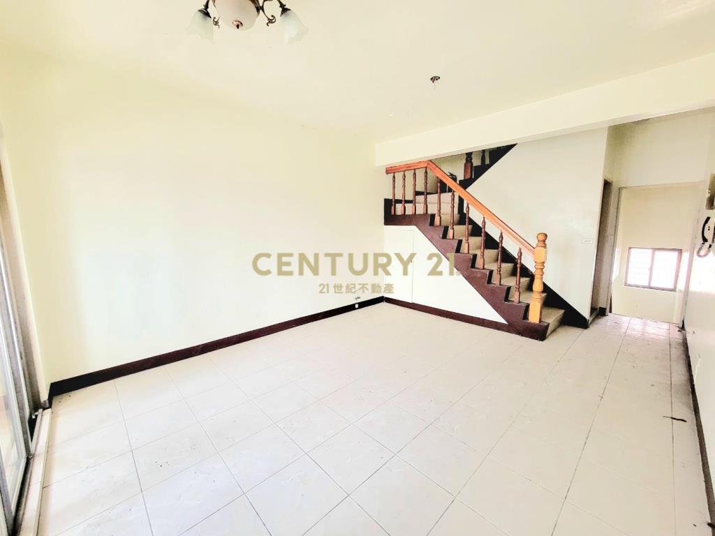 近草漯市區透天社區店面4房