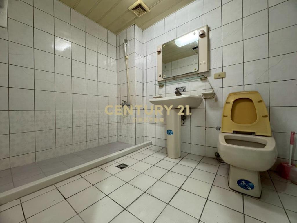 藝文特區G11景觀採光三房