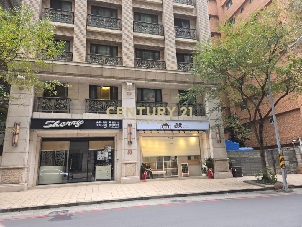 南崁奉化商圈｜雙面寬黃金店面