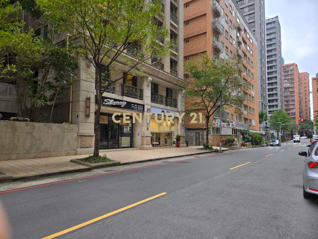 南崁奉化商圈｜雙面寬黃金店面