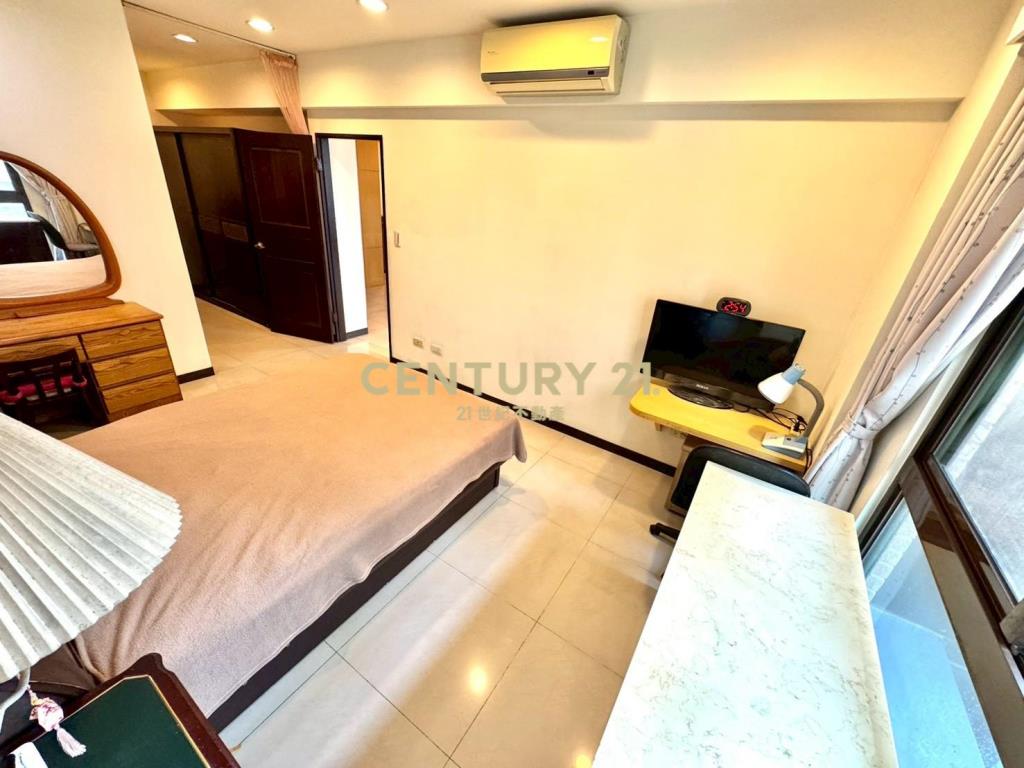 藝文特區大4房雙主臥3衛浴+平面車位