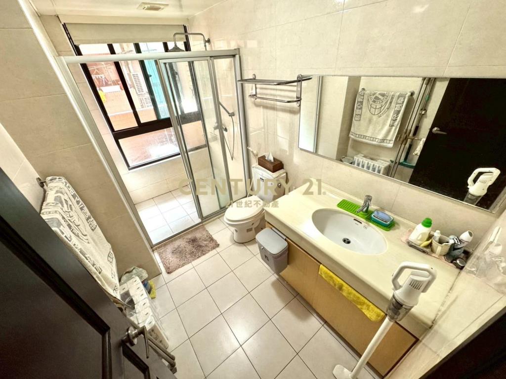 藝文特區大4房雙主臥3衛浴+平面車位