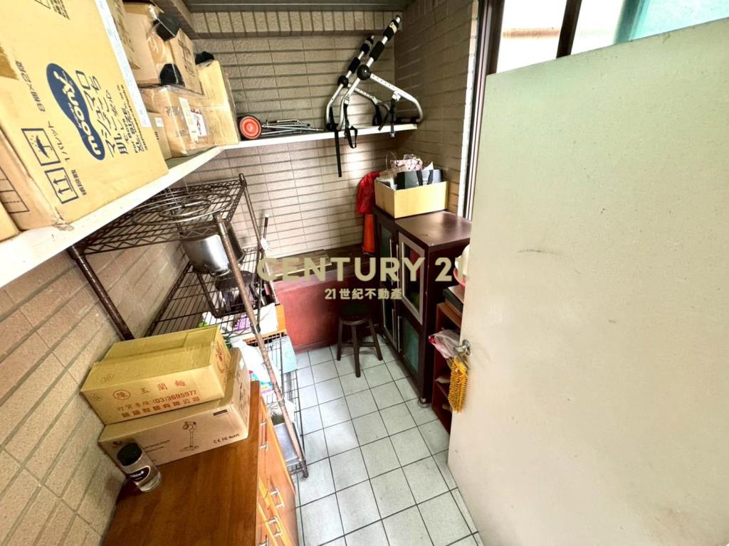 藝文特區大4房雙主臥3衛浴+平面車位