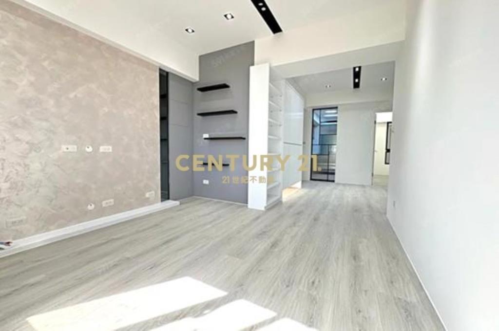 臻愛歐洲全新裝潢採光大2房車