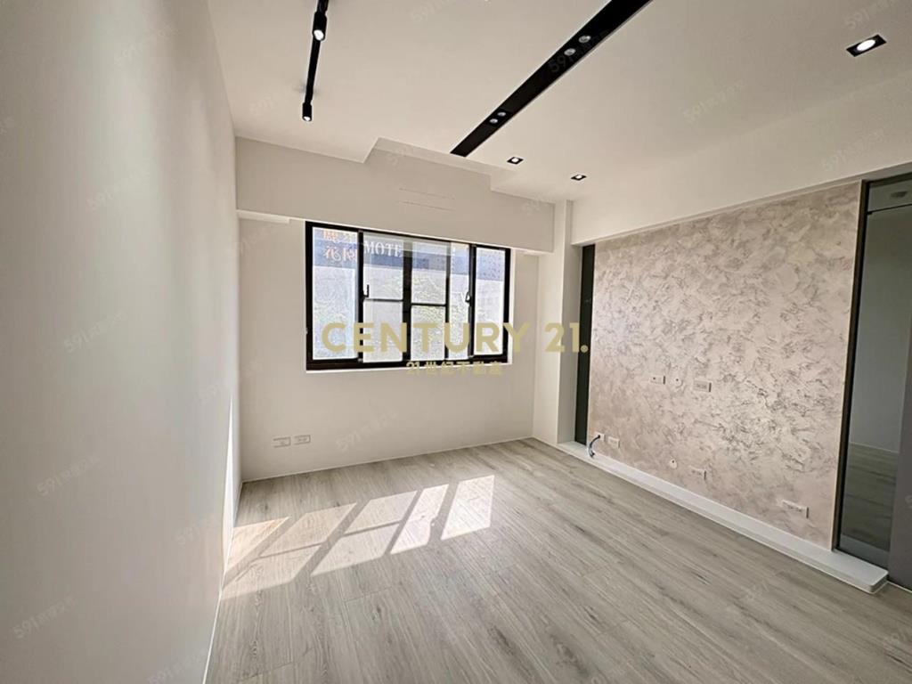 臻愛歐洲全新裝潢採光大2房車