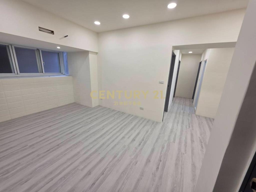 小天母梯田公園邊間全新百萬裝潢3房車